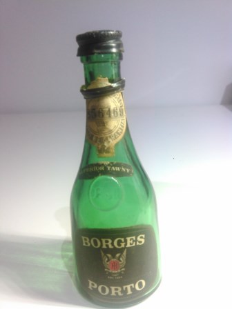 015 - BORGES TAWNY